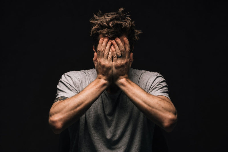 Brain Fog bij Mannen: Waarom Je Je  Niet Kunt Concentreren (En Wat Echt Helpt)