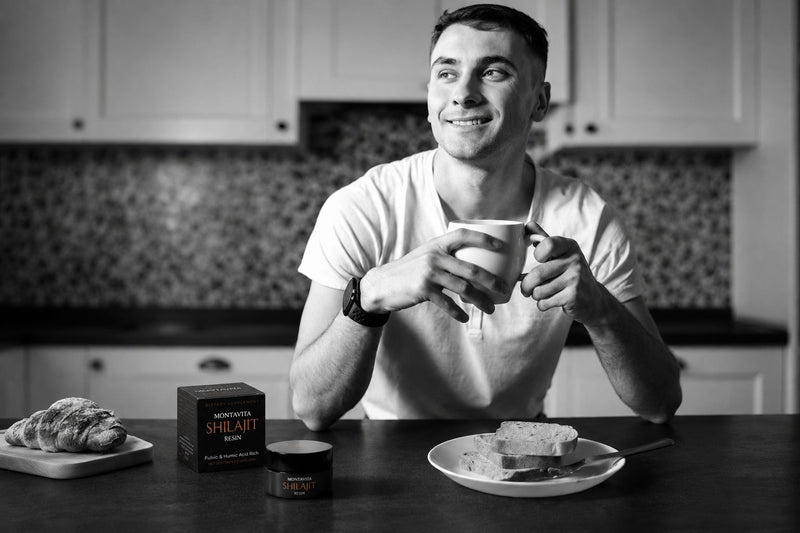 Shilajit vs Koffie: Waarom Mannen in België & Nederland Overstappen (2026)